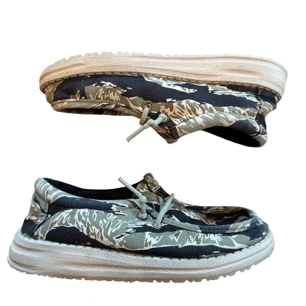Hey Dude Wally Camo Tiger Stripe Slip On Loafers Kid's K11